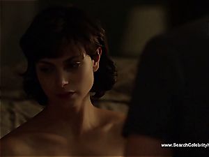 outstanding Morena Baccarin looking uber-sexy naked on film